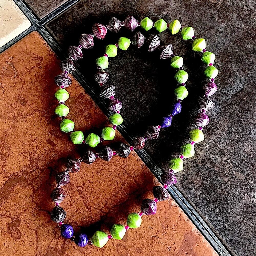 Vintage Purple Mauve Lime Green Beaded Necklace 18”